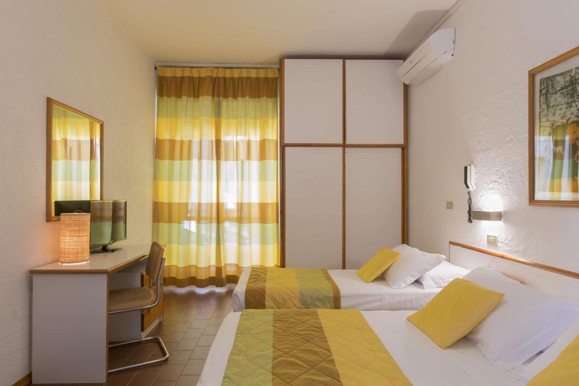 Hotel Bellevue, Sure Hotel Collection By Best Western Pesaro Extérieur photo